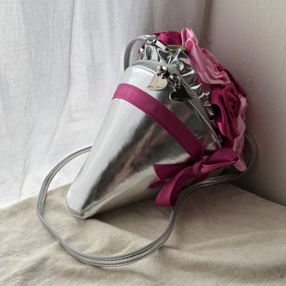 Betsey Johnson Bouquet Bag - Picture 12 of 13